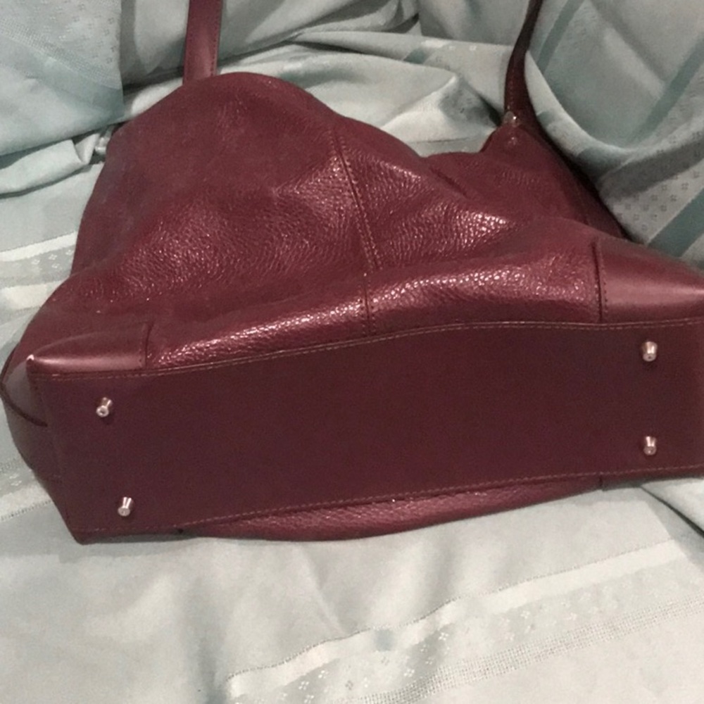 MAXX NEW YORK Plum tote